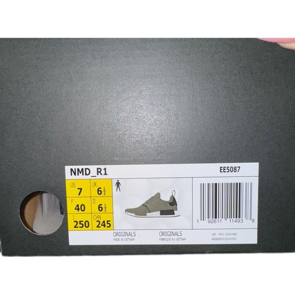 BNWT Adidas NMD_R1 Raw Khaki in Men’s size 7 - Women’s 8.5 - Picture 2 of 16